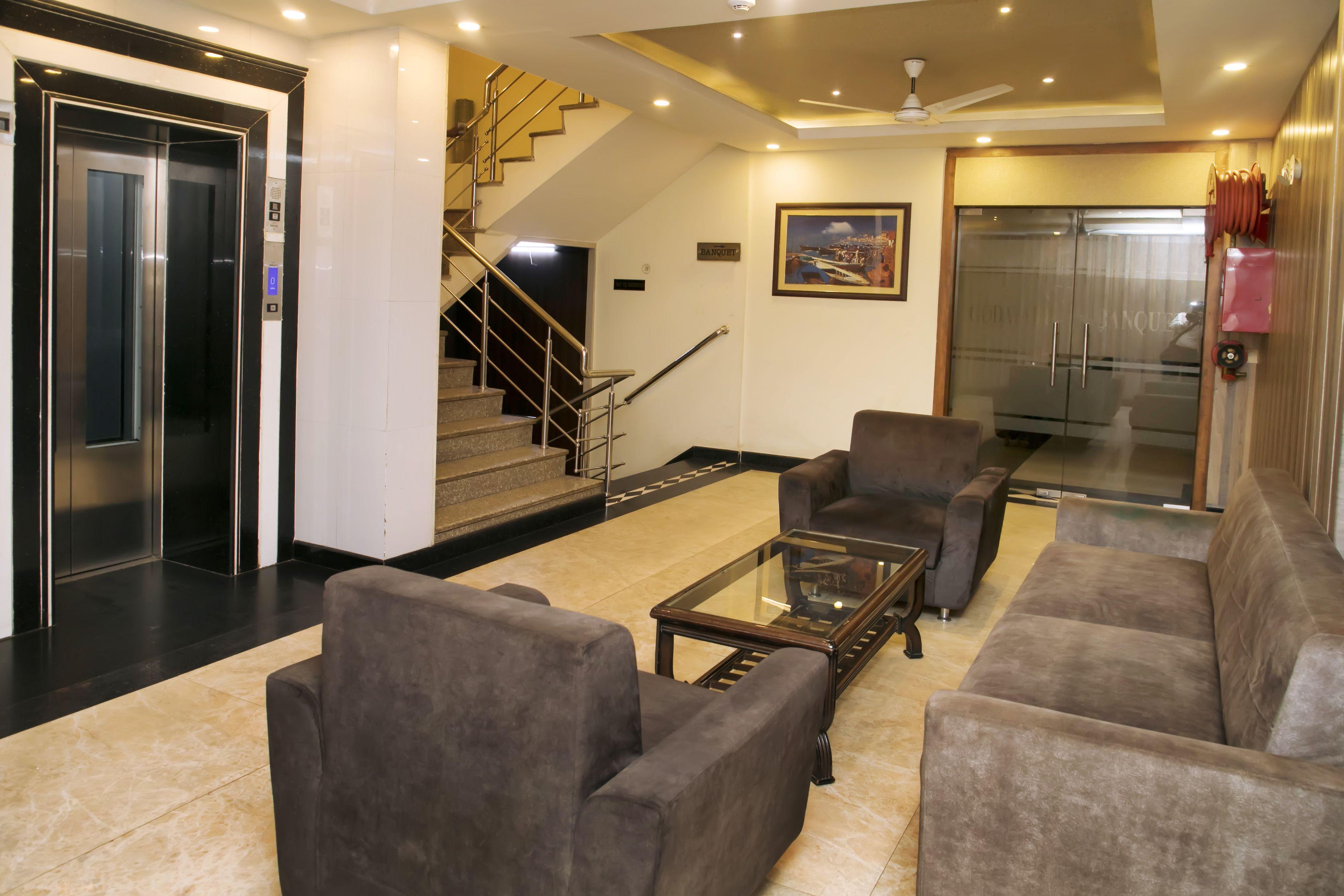 Hotel Ganges Grand - 600M From Kashi Vishwanath Temple — Photos 1